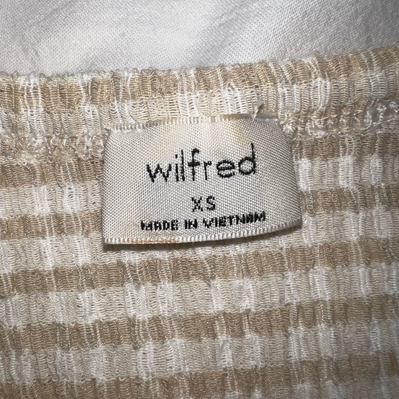 Aritzia tank top slight crop - Picture 5 of 6